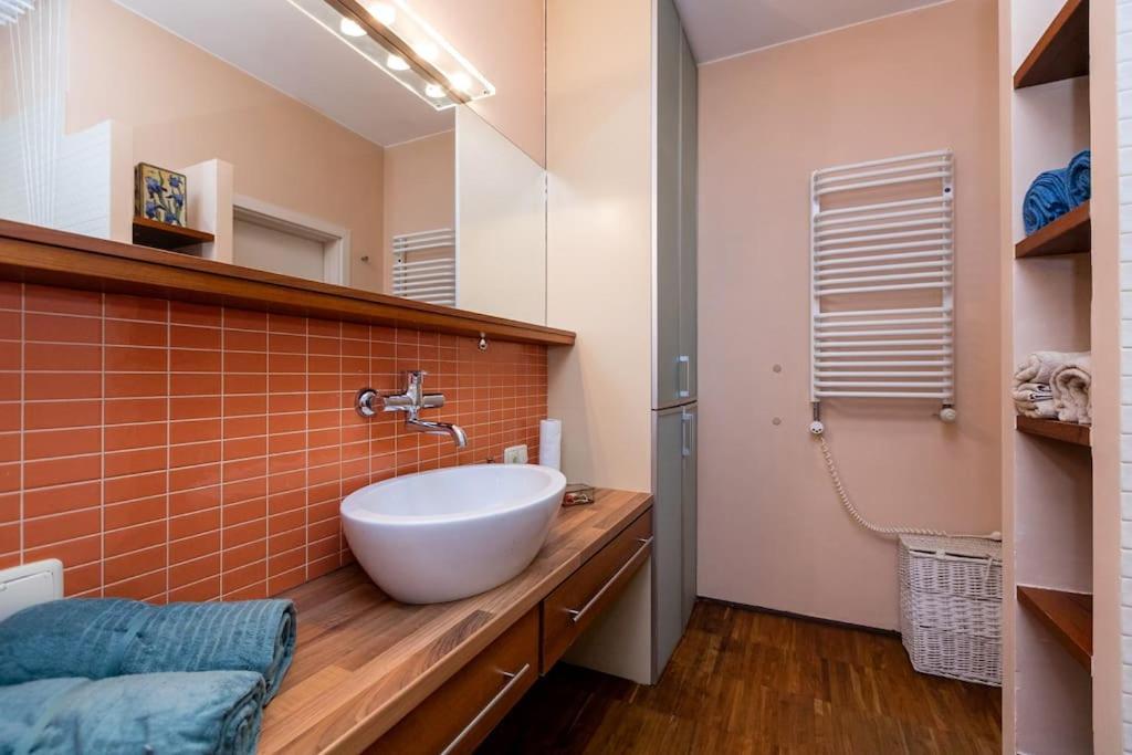 Apartamento Stunning Apartment. Garage. Security. Mokotow Area