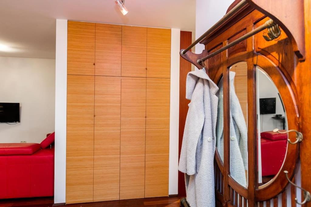 Stunning Apartment. Garage. Security. Mokotow Area Apartment Warsaw