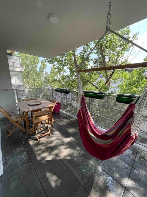 Stunning Apartment. Garage. Security. Mokotow Area Apartamento *