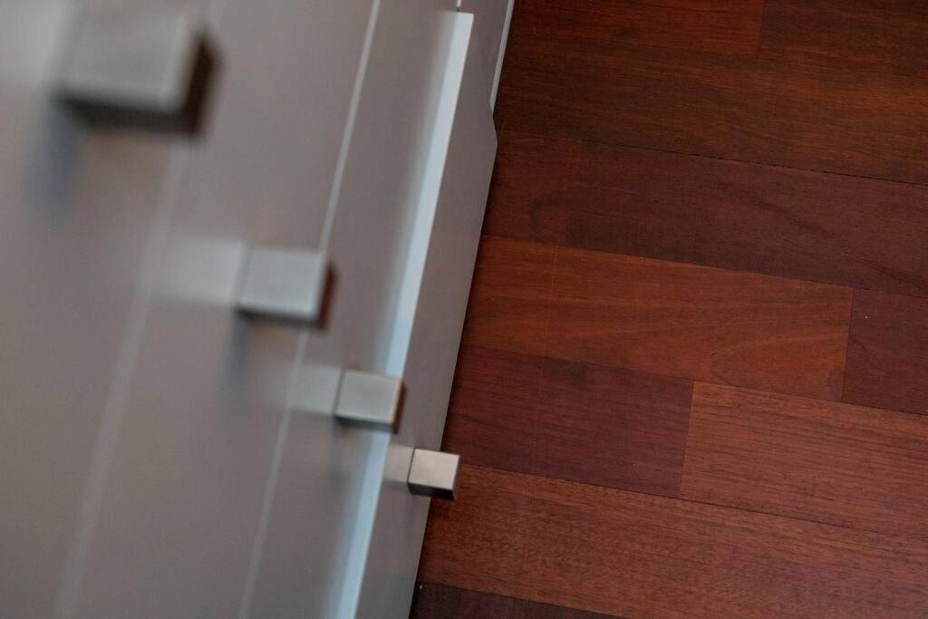 Stunning Apartment. Garage. Security. Mokotow Area Apartmán *